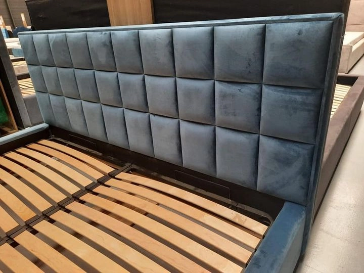 Łóżko tapicerowane Quaddro Mini - New Design w salonie Świat Sypialni Piaseczno