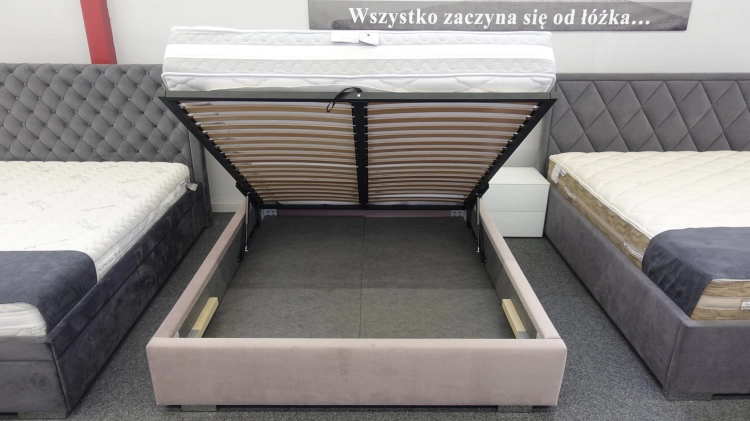 Łóżko ENZO  tapicerowane / ramowe - Bed Design w Świat Sypialni Piaseczno