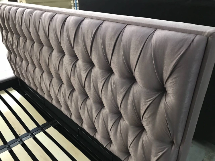 Łóżko tapicerowane Prince - New Design w salonie Świat Sypialni Piaseczno