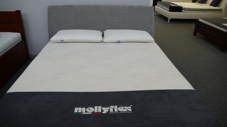 Poduszka Moontex Air Relax, poduszka klasyczna z pokrowcem. Poduszka w salonie Świat Sypialni Pro, Piaseczno, koło Warszawy. Poduszka Mollyflex