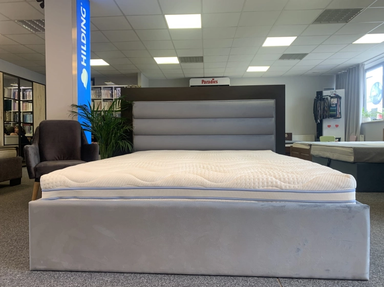 Łóżko tapicerowane Quaddro Level - New Design w salonie Świat Sypialni Piaseczno
