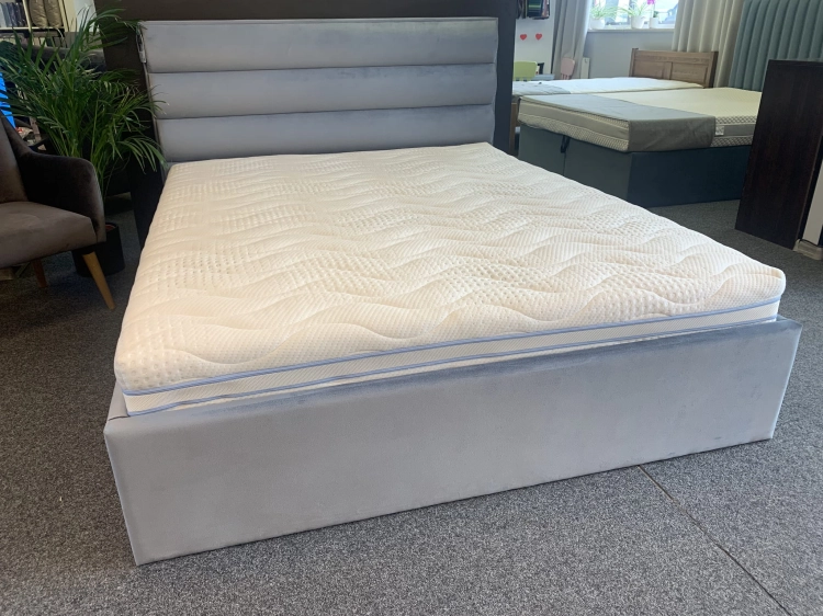 Łóżko tapicerowane Quaddro Level - New Design w salonie Świat Sypialni Piaseczno