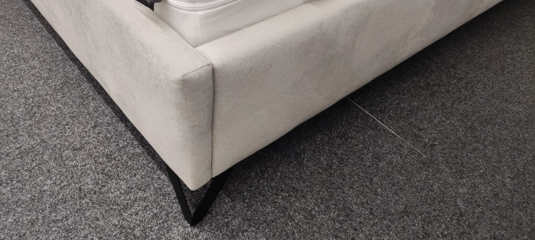 Łóżko LEONE tapicerowane light (z pojemnikiem lub bez pojemnika) - Bed Design w Świat Sypialni Piaseczno