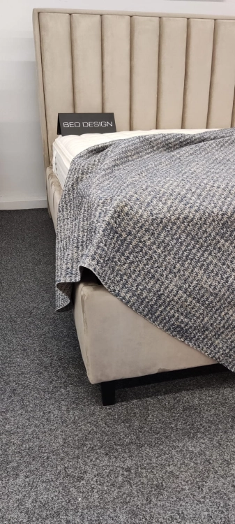 Łóżko z wysokim zagłówkiem w pionowe pasy / wertykalnym Oliviero z pojemnikiem na pościel Bed Design w Świat Sypialni Piaseczno  rozmiar 140/200 ; 160/200 ; 180/200 ; 200/200 ; 140x200 ; 160x200 ; 180x200 ; 200x200