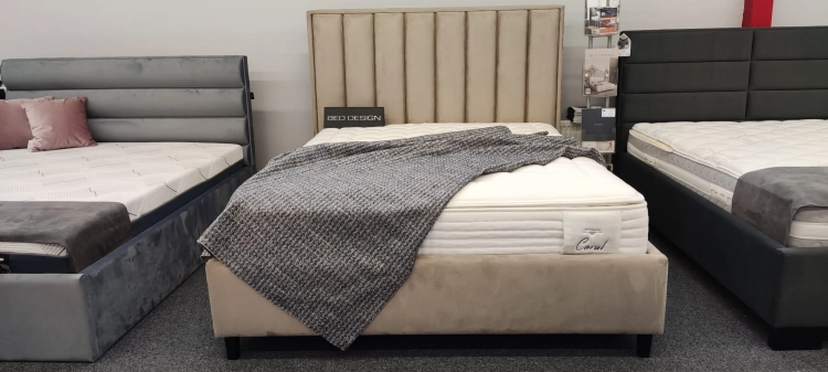 Łóżko z wysokim zagłówkiem w pionowe pasy / wertykalnym Oliviero z pojemnikiem na pościel Bed Design w Świat Sypialni Piaseczno  rozmiar 140/200 ; 160/200 ; 180/200 ; 200/200 ; 140x200 ; 160x200 ; 180x200 ; 200x200