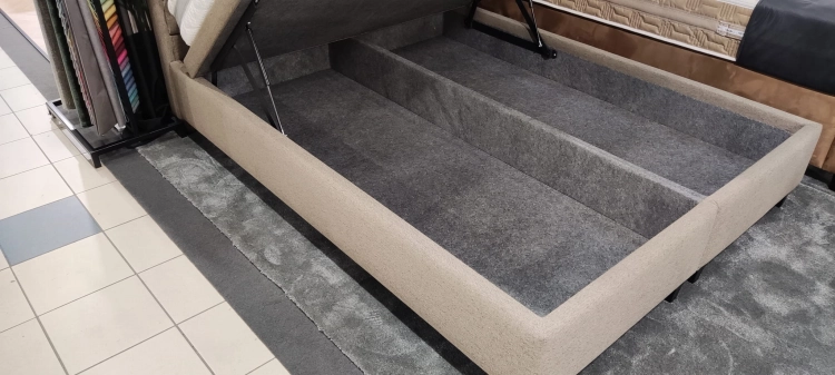 Łóżko Biaggio kontynentalne z dużym pojemnikiem na pościel / schowkiem / poziome pasy na zagłówku - Bed Design w Świat Sypialni Piaseczno rozmiary 140/200; 160/200 ; 180/200 ; 200/200 ; 140x/200 ; 160x200 ; 180x200 ; 200x200