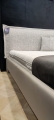 Łóżko SIMONE ONE tapicerowane light z miękkim zagłówkiem oraz pojemnikiem na pościel / schowkiem  - Bed Design w Świat Sypialni Piaseczno rozmiary 140/200; 160/200 ; 180/200 ; 200/200 ; 140x/200 ; 160x200 ; 180x200 ; 200x200