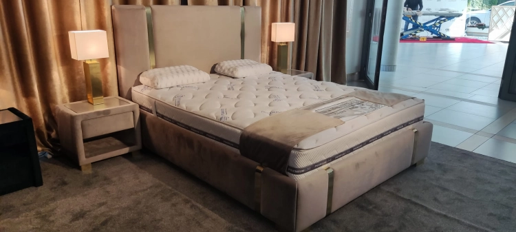 Łóżko tapicerowane Oro New Elegance w Świat Sypialni Piaseczno