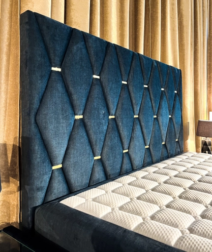 Łóżko Premium 70, ze złotymi wstawkami -New Elegance 160X200, 180X200, 200/200 Świat Sypialni Piaseczno Puławska 48 /Warszawa