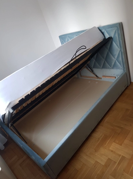 Łóżko Premium22, wezgłowie 120cm, obicie Piano11, rozmiar 140 szerokość otwieranie BOK_korpus C, noga B