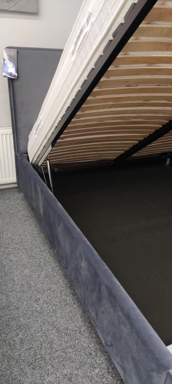 Łóżko tapicerowane ramowe, z pojemnikiem Quaddro Duo - New Design w Świat Sypialni Piaseczno