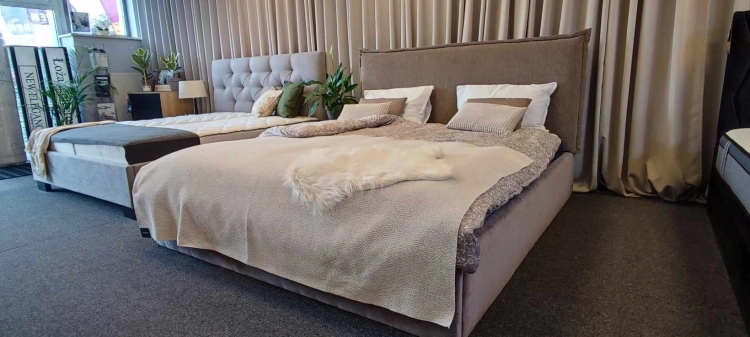 Łóżko SIMONE ONE tapicerowane / ramowe (z pojemnikiem lub bez pojemnika) - Bed Design w Świat Sypialni Piaseczno ulica Puławska 48