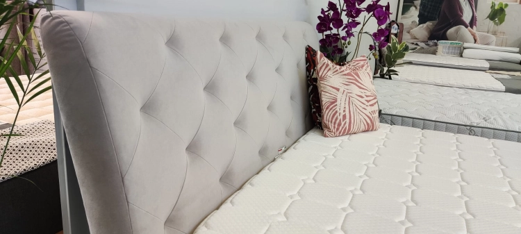 Łóżko tapicerowane COMFORT KSAVIER - Italcomfort w Świat Sypialni Piaseczno ulica Puławska 48