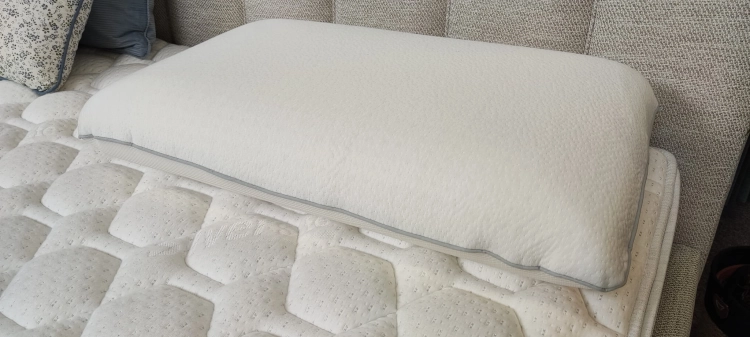 Poduszka TENCEL AIR RELAX / Mollyflex w Świat Sypialni Piaseczno ulica Puławska 48