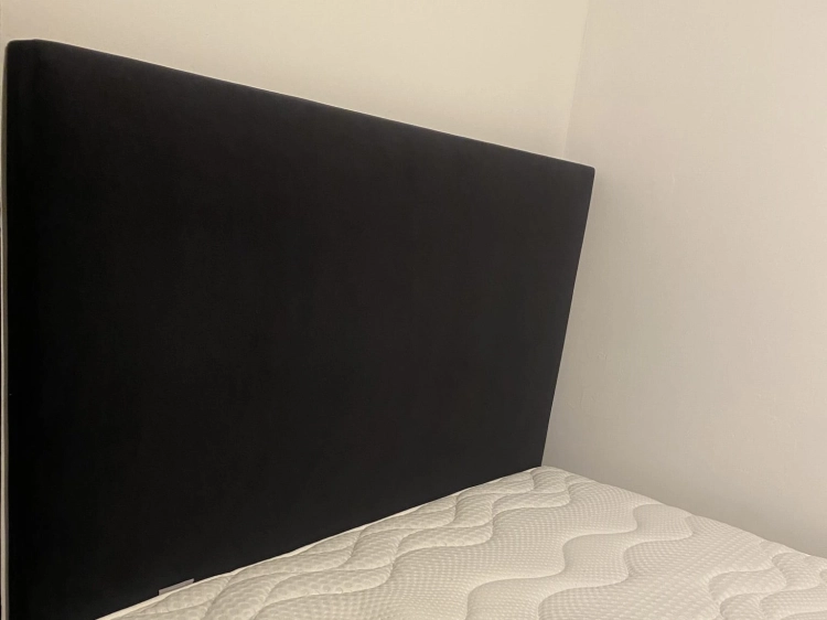 Łóżko tapicerowane Guana - New Design  w salonie Świat Sypialni Piaseczno