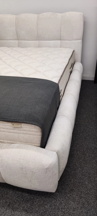 Łóżko tapicerowane CALABRI - Italcomfort w Swiat Sypialni Piaseczno ulica Puławska 48