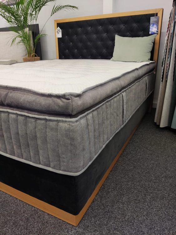 Materac OTELLO Glamour De Luxe Edition by Hilding, Świat Sypialni Piaseczno ulica Puławska 48