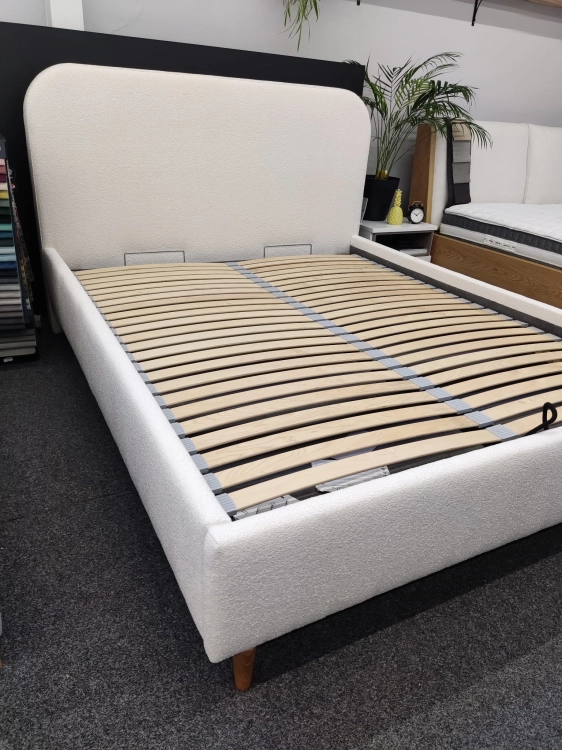 Łóżko z zaokrąglonymi rogami CLETO Light (z pojemnikiem lub bez pojemnika) - Bed Design w Świat Sypialni Piaseczno