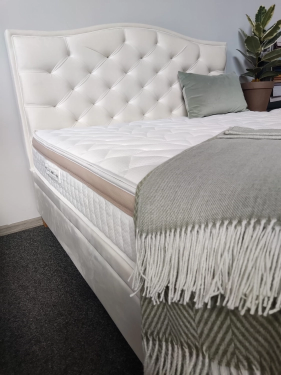Łóżko kontynentalne Beauty - New Design w salonie Świat Sypialni Piaseczno, materac Mollyflex, Bianco