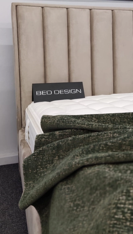 Łóżko OLIVIERO  tapicerowane light  (z pojemnikiem lub bez pojemnika) - Bed Design w Świat Sypialni Piaseczno. Oliviero_wezglowie wysokie / za dopłatą