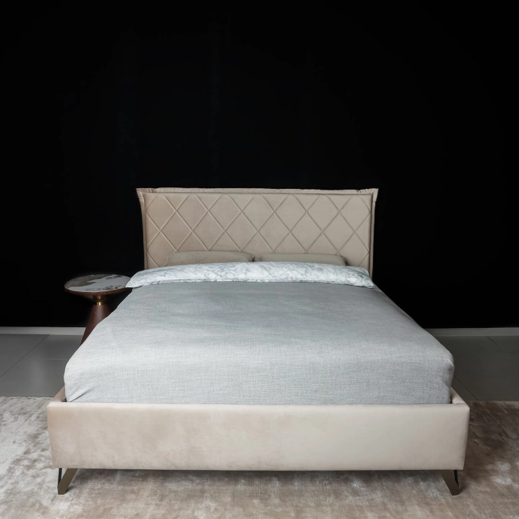 MATEO łóżko tapicerowane light (z pojemnikiem lub bez pojemnika) - Bed Design w Świat Sypialni PRO Piaseczno