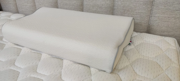 Mollyflex / Poduszka piankowa ergonomiczna / TENCEL® AIR CERVICAL Świat Sypialni Pro, Piaseczno, Puławska 48