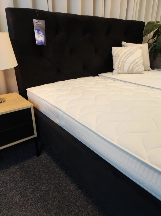 Łóżko 180x200 Lazio Maxi tapicerowane, z pojemnikiem i stelażem, materiał, kolor czarny, velur
